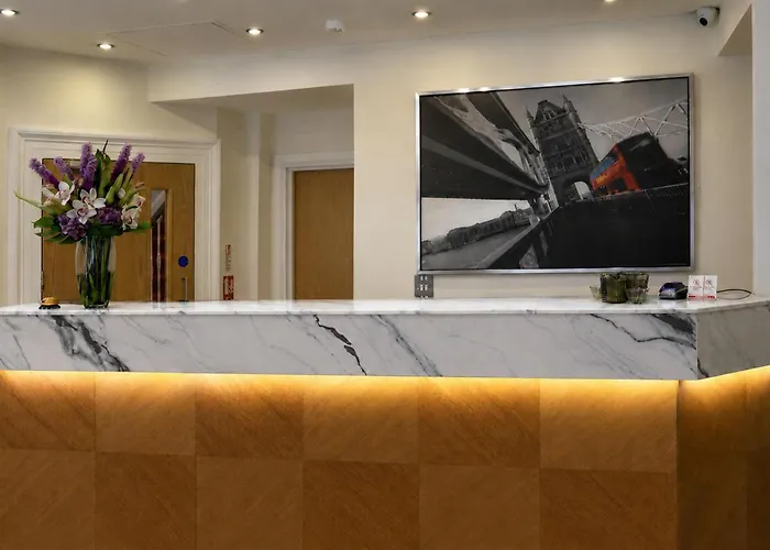 Queensway Hotel, Sure Hotel Collection By Best Western Londres
